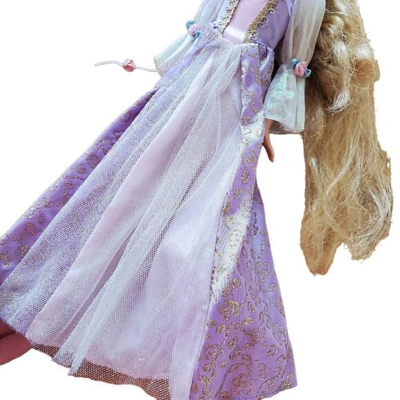 Vintage 1999 Barbie as Rapunzel Barbie Doll With Pull String - Picture 3 of 6
